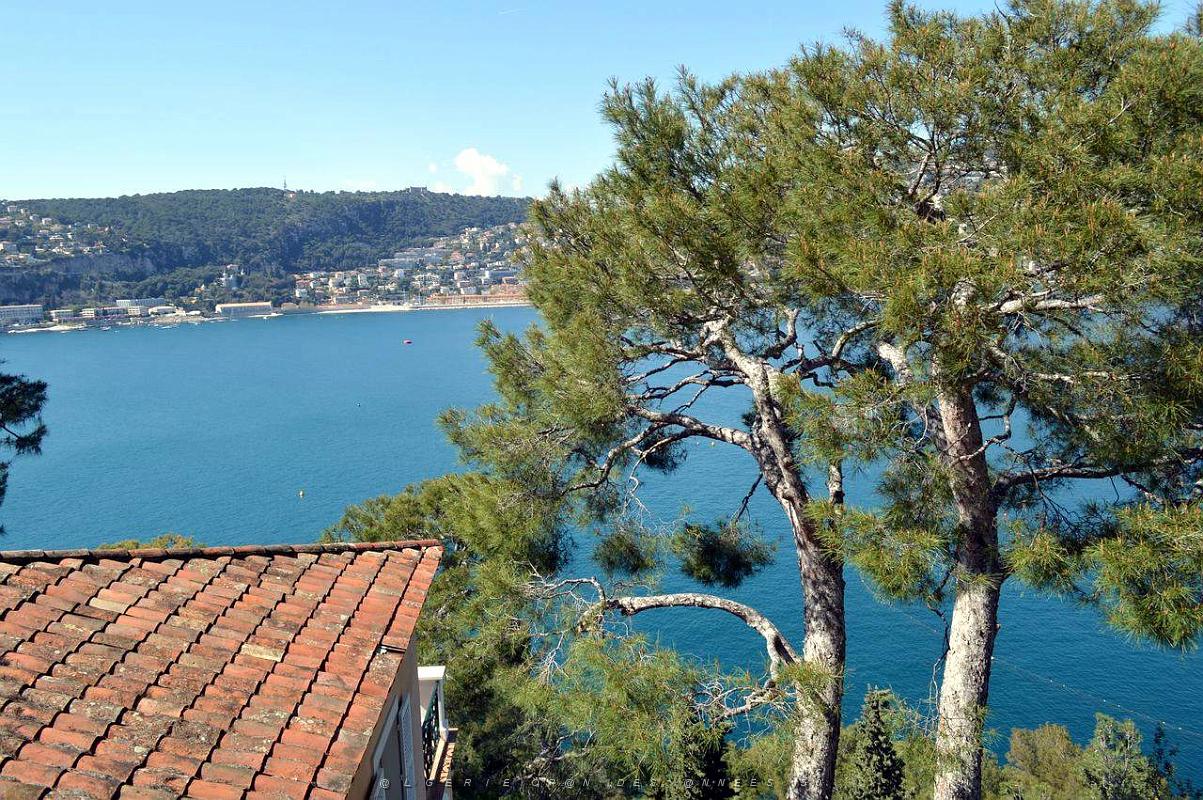 021- Villefranche-sur-mer vu de St-Jean-Cap-Ferrat.JPG